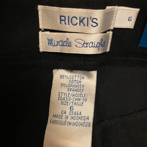 Ricki’s Woman’s Miracle Straight Pant size 6 short - Picture 3 of 7